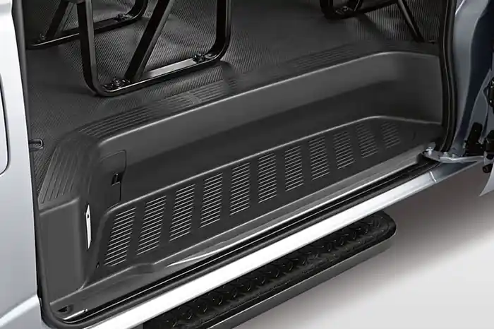 Toyota Hiace Commuter